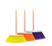 Escobas Plásticas